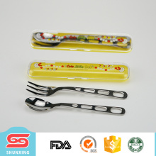 Fácil de llevar 2 piezas set flatware acero inoxidable con caja